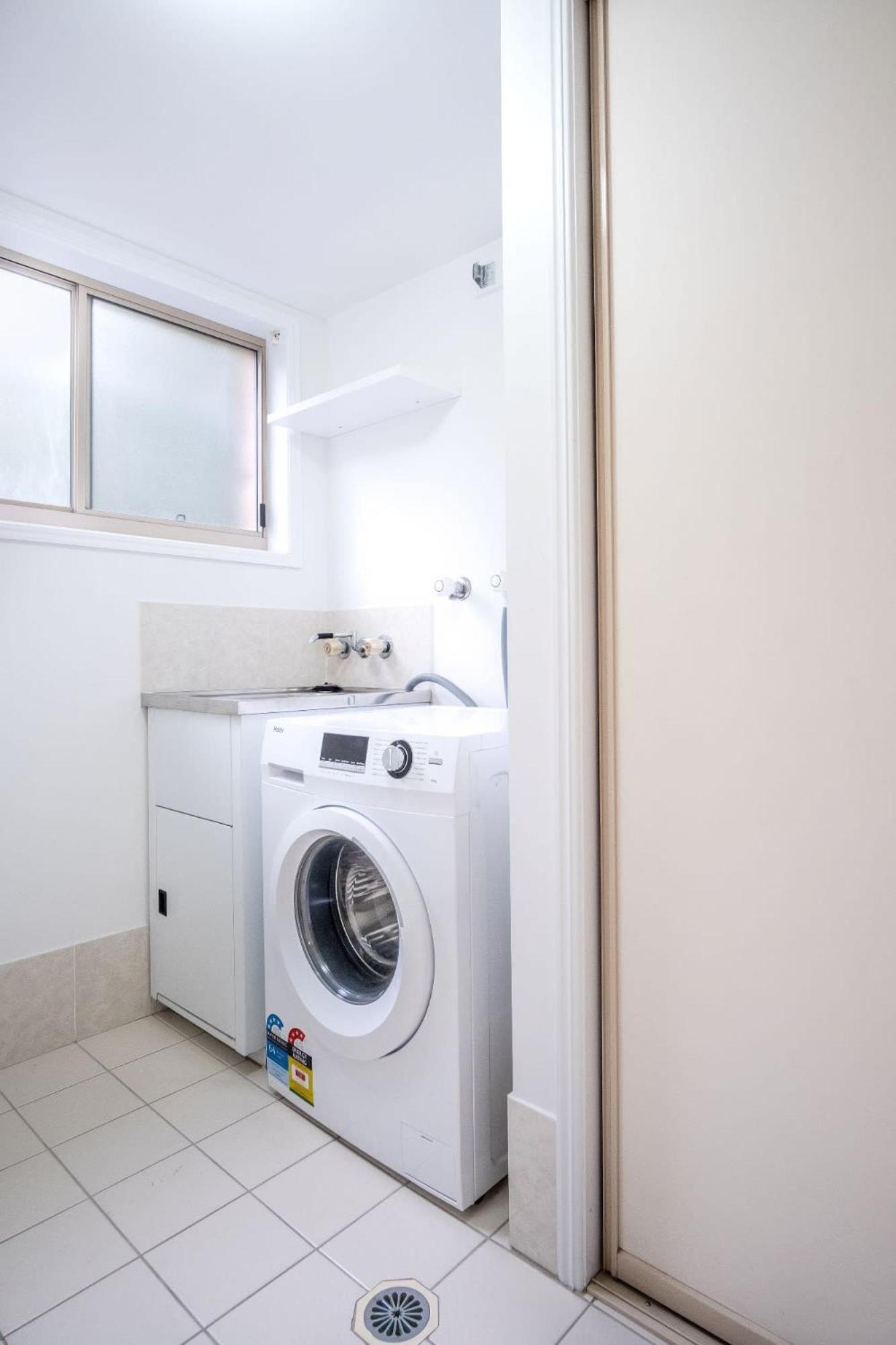 Spacious Apartment, Walk To Kings Apartment Caloundra